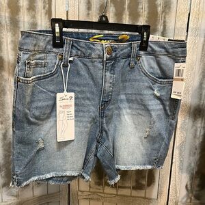Seven7 Denim Shorts size 12 NWT